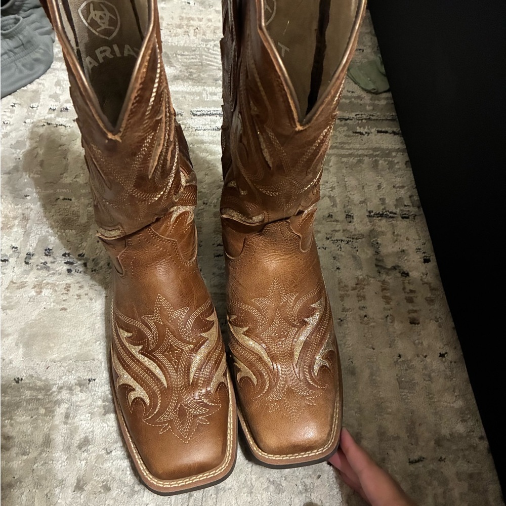 Ariat Tan Leather Boots